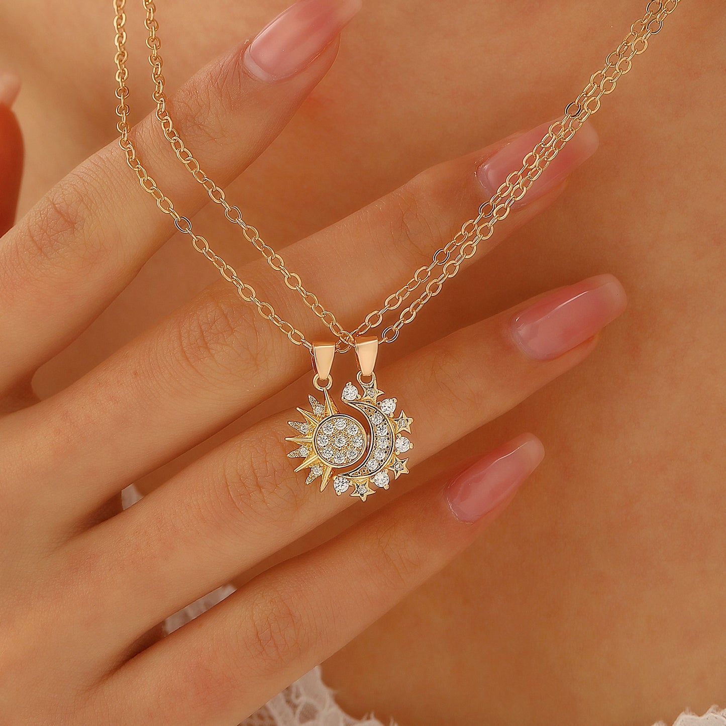 2pcs Necklace Sun And Moon Magnetic Pendant Clavicle Chain For Couples and Lovers